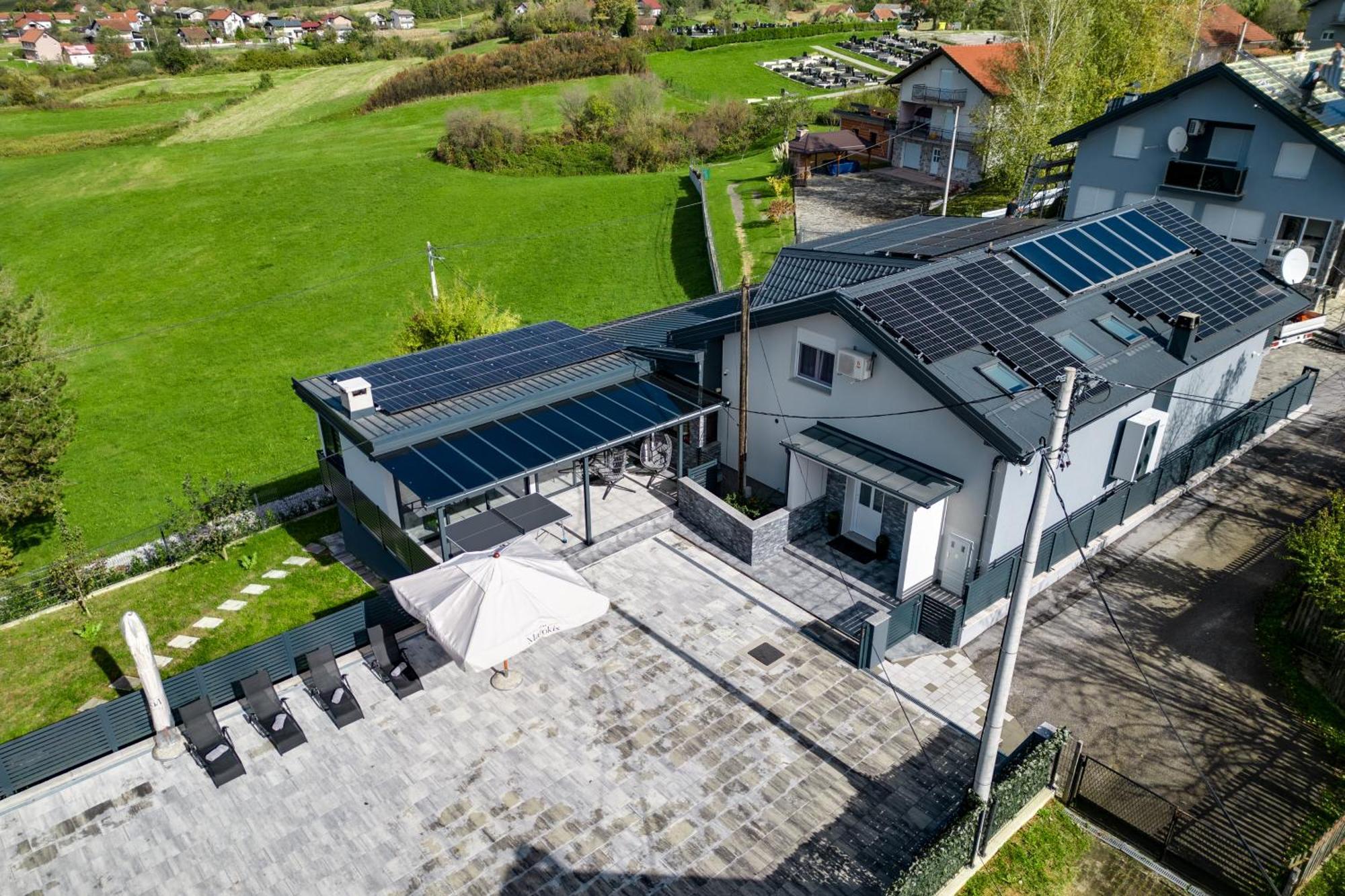 Villa Relax House Marokis à Karlovac Extérieur photo